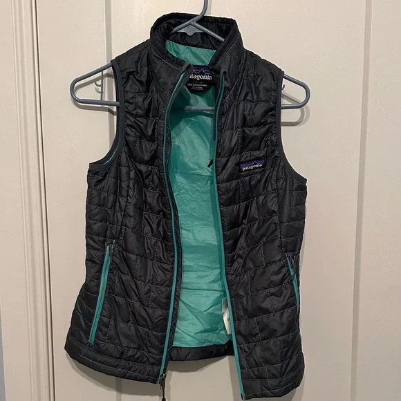 Patagonia Dark Gray Down Vest with Teal Accents - Picture 4 of 4